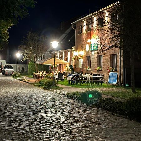 Pension & Gasthof Storchennest Gross Quassow Luaran gambar