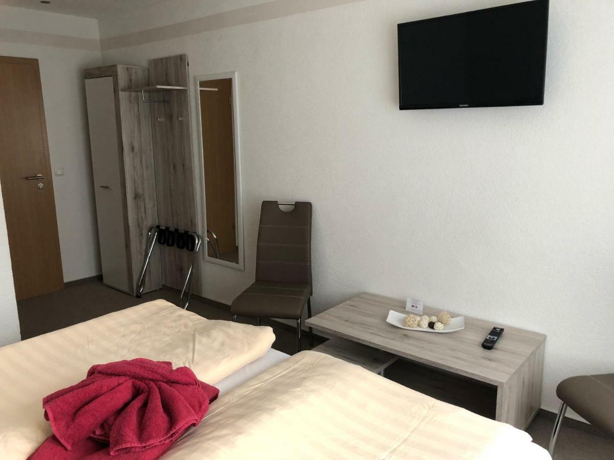 Pension & Gasthof Storchennest Gross Quassow Luaran gambar