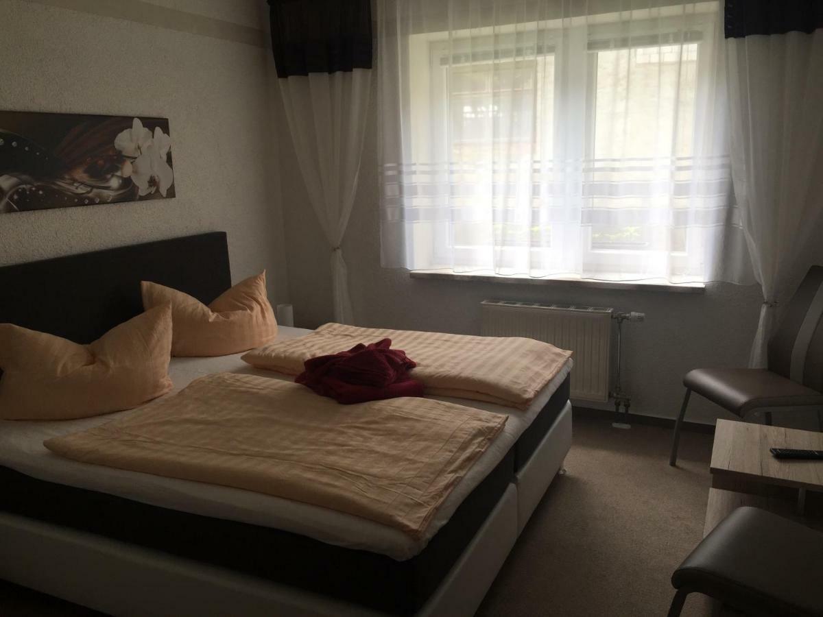 Pension & Gasthof Storchennest Gross Quassow Luaran gambar